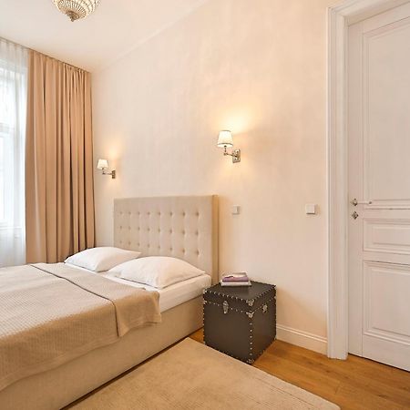 6 Rooms Vienna Exterior photo