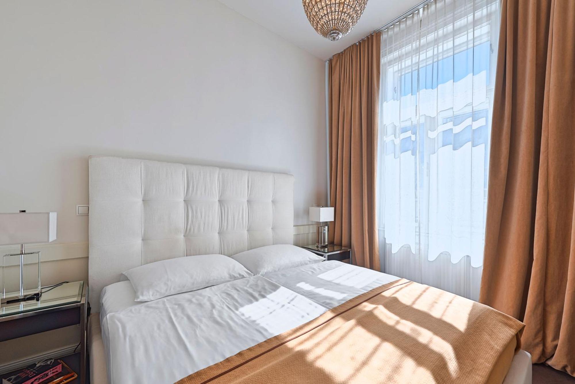 6 Rooms Vienna Exterior photo